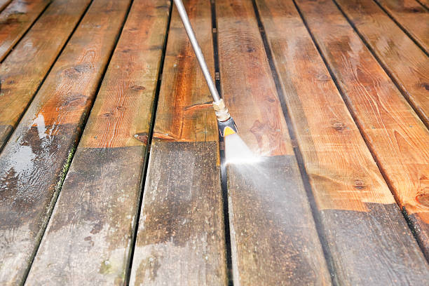 Best Pool Deck Cleaning  in Sylvania, OH